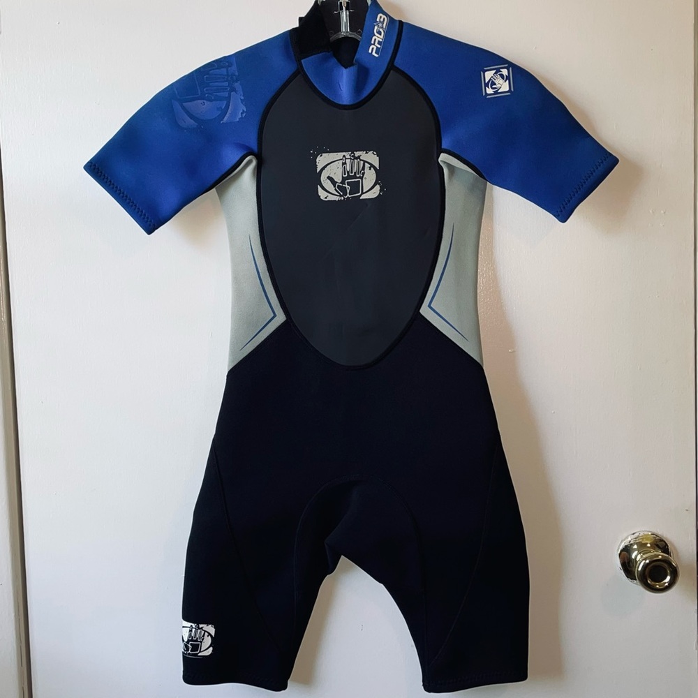 Body Glove Pro3 2.1mm Neoprene Wetsuit Blue and Black Short Sleeve